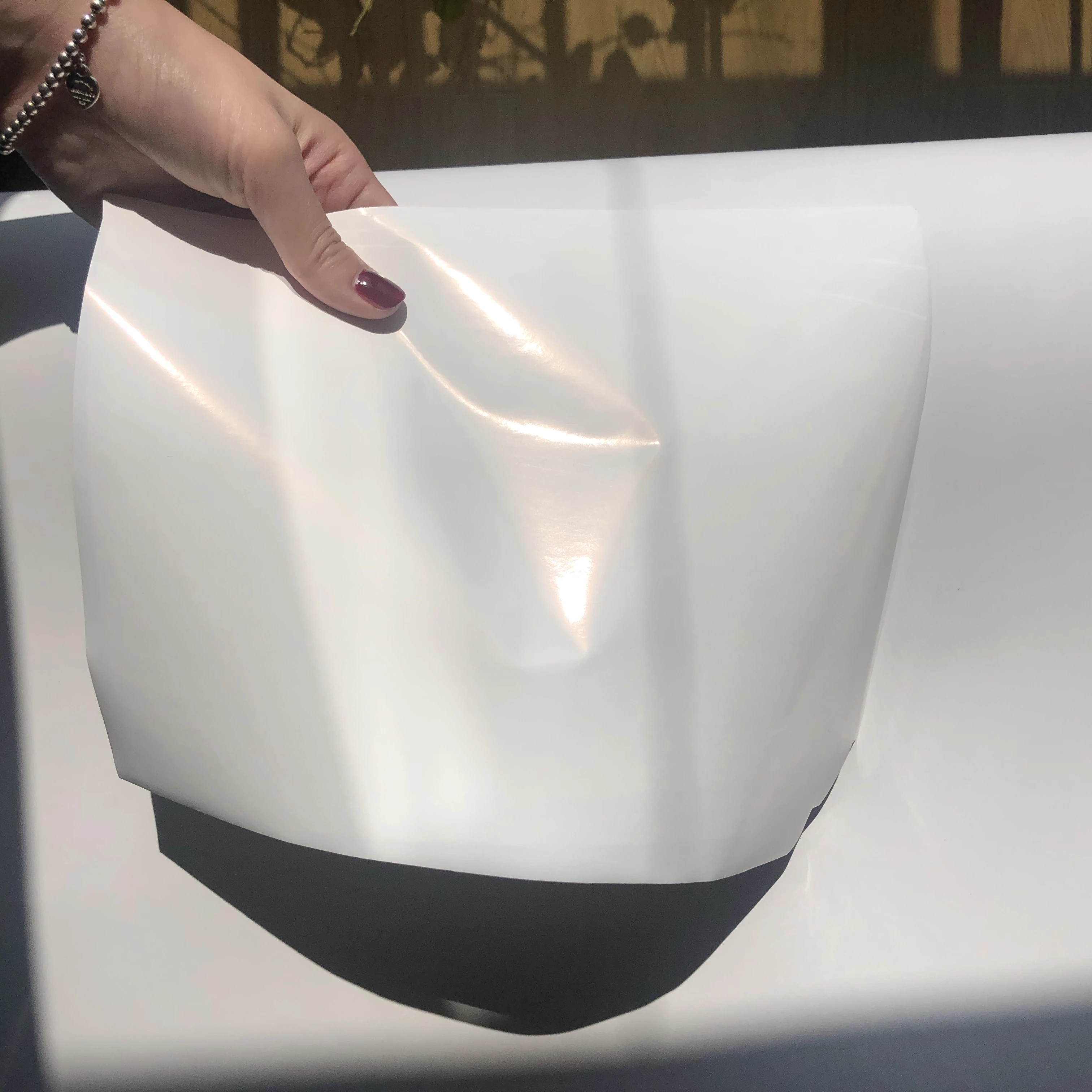 HIGH QUALITY  SELF ADHESIVE PP SYNTHETIC  PAPER FOR STICKER LABEL PAPERS(WATER BASED GLUE)