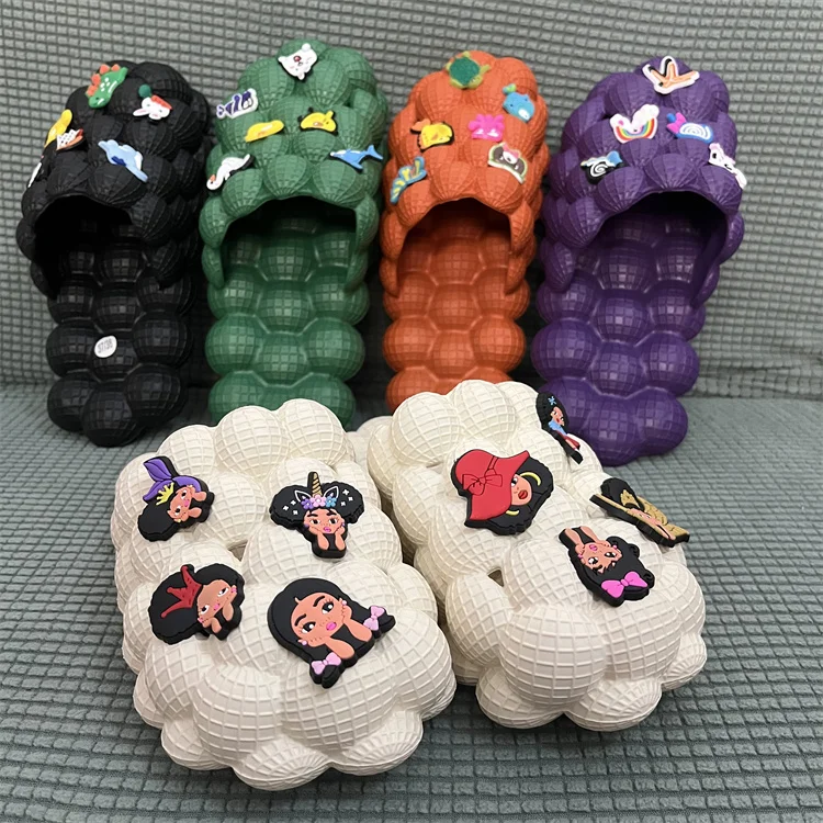 High Quality New Brand Lady Women Flip Flops Men Slides Footwear House Massage Bubble Slippers with Charms