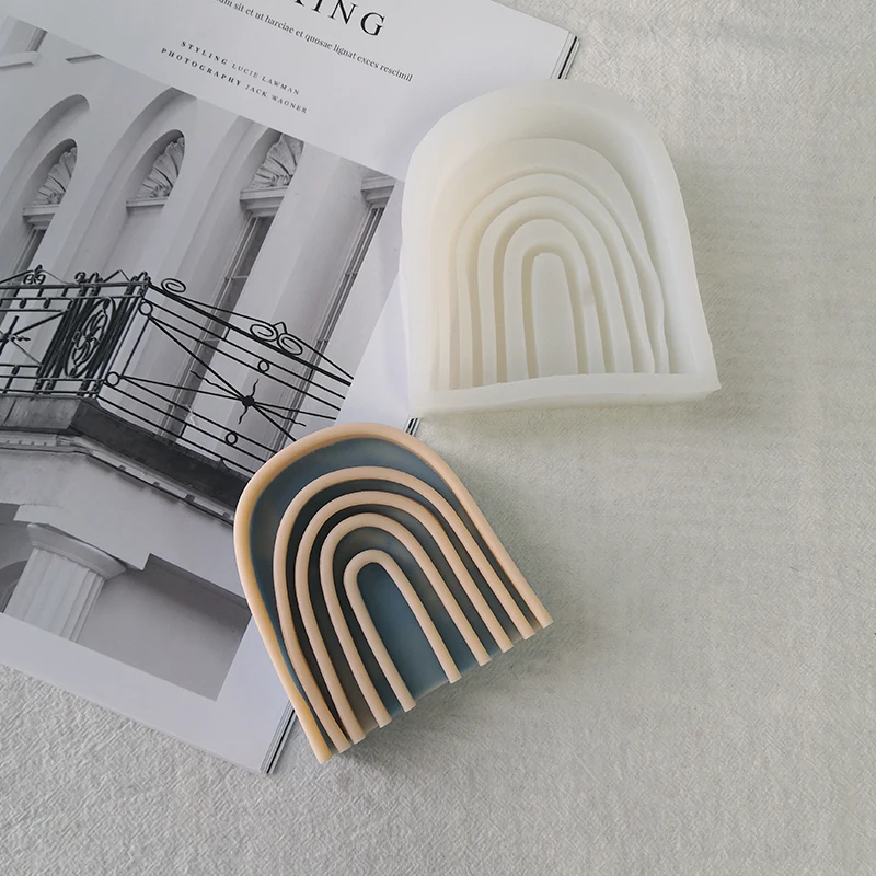 Hot Selling DIY Cute Fluted Swirl Irregular Shape Candle Mold Twist Ripple Fancy Rainbow Resin Arch CandleSilicone Mold