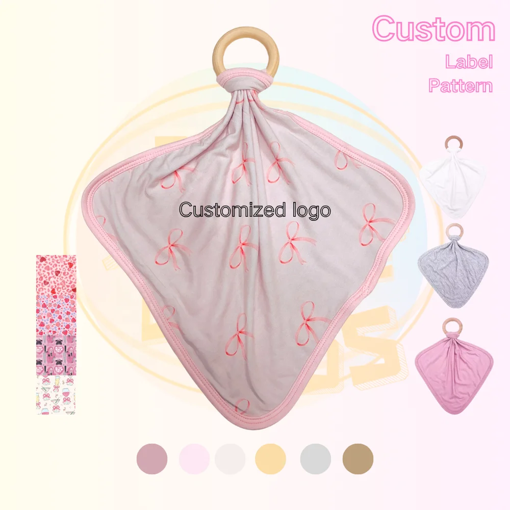 KERUI Wholesale Custom Soft Bamboo Fiber Baby Drool Towel High Quality Comforter Baby Drool Towel With Doll Head Circular Hook