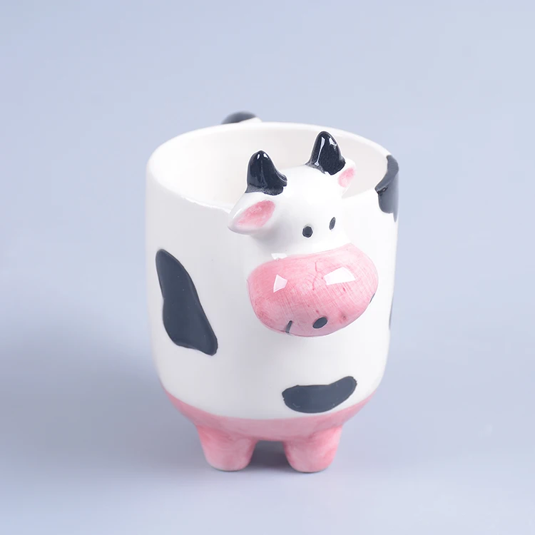 High Quality 500ml Cow Ceramic Mug Lovely Wholesale Eco-Friendly Drinkware Thermal Insulation Customizable Tea Giveaways
