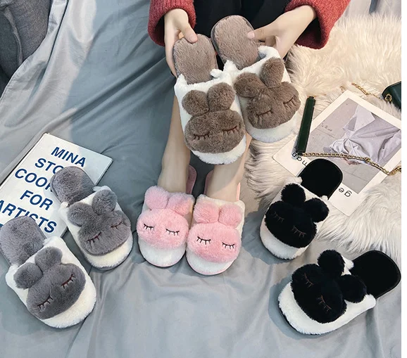 
hot selling fashionable soft cozy anti skid light weight cartoon animal design furry indoor Slippers For Women adults 