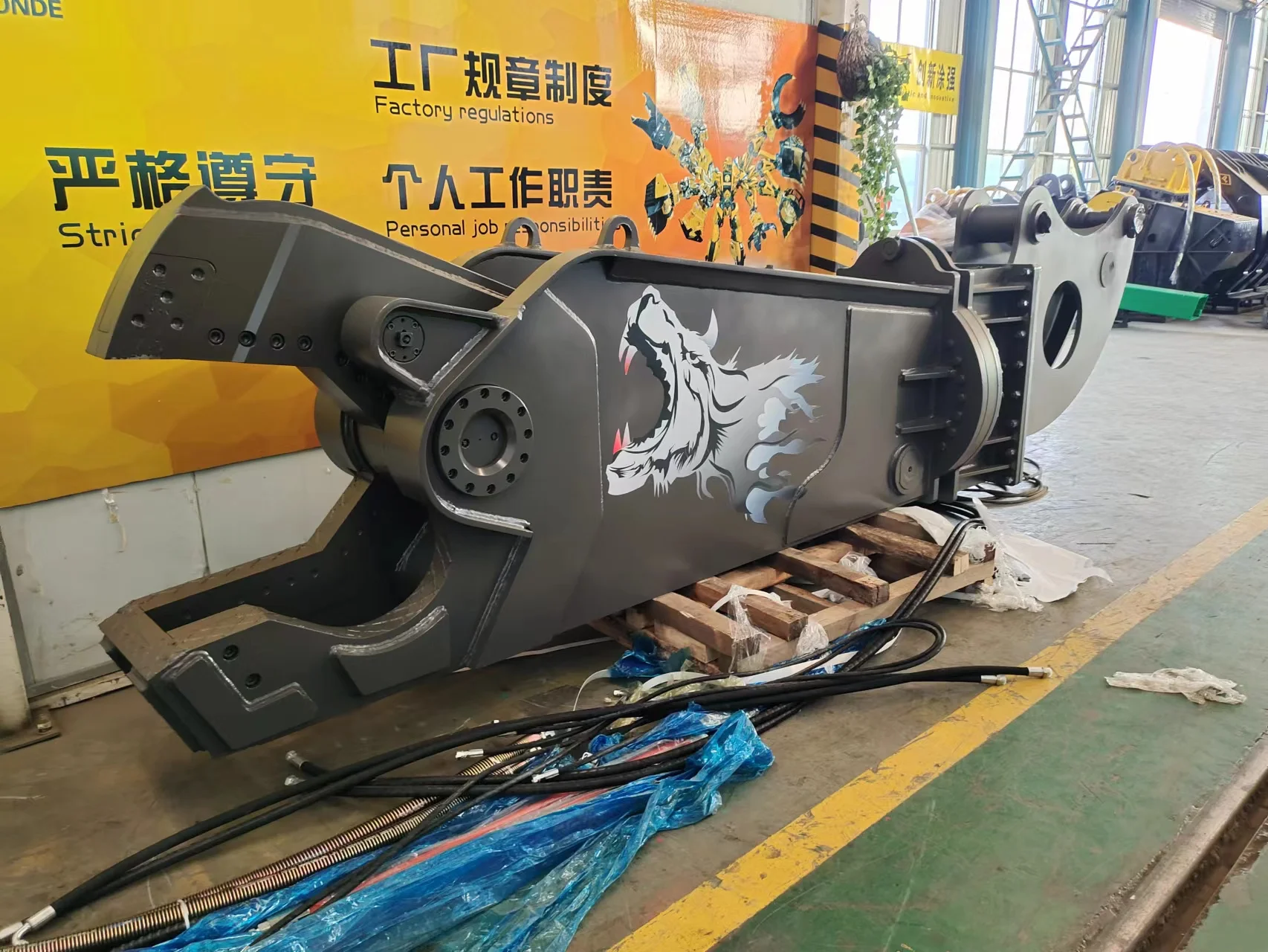 MONDE new excavator steel cutter demolition hydraulic rotary eagle scrap cutter shear 20 30 45 ton boom installation arm fitted