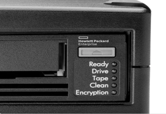 HPE StoreEver LTO-5 Ultrium 3000 SAS внешний диск