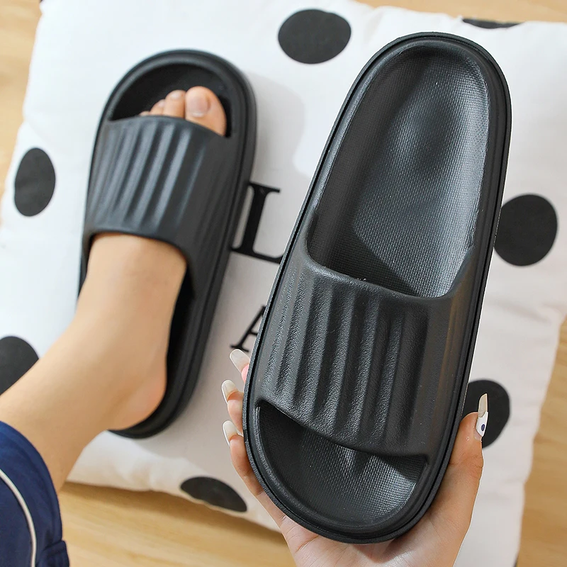New arrival bathroom slippers women rubbee men slippers sandals