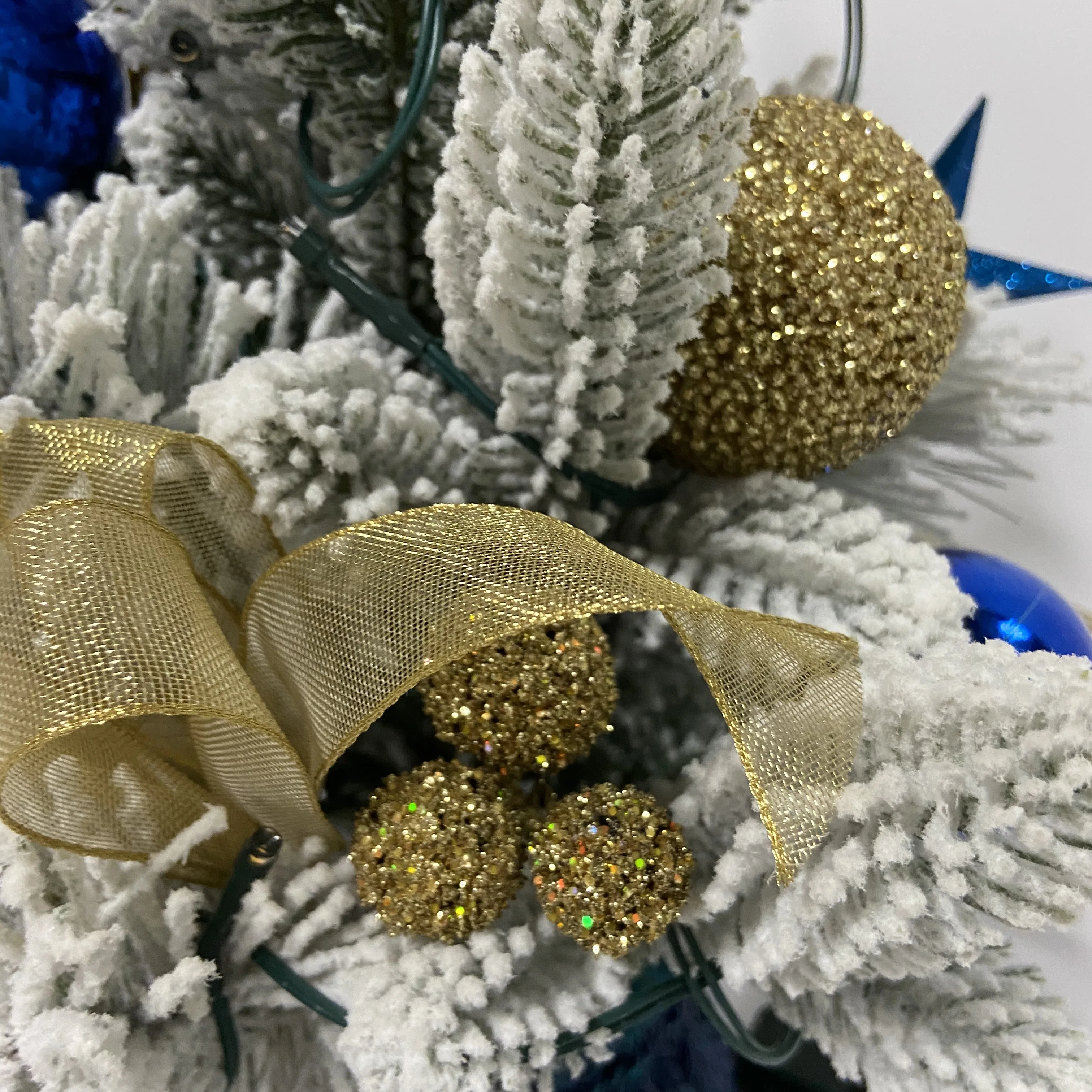 40cm Table Christmas Tree with White Artificial PVC Pine Needle Dark Blue Ceramic Basin Christmas Decoration Supplies