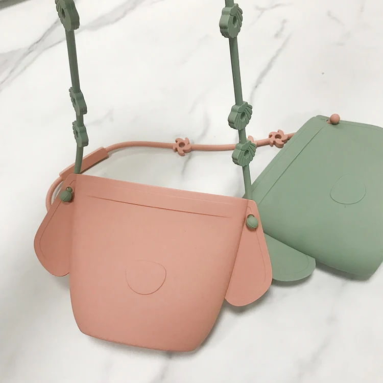 Wholesale Reusable Toddler Kids Silicon Snack Food Storage Bag with silicone baby holder clip