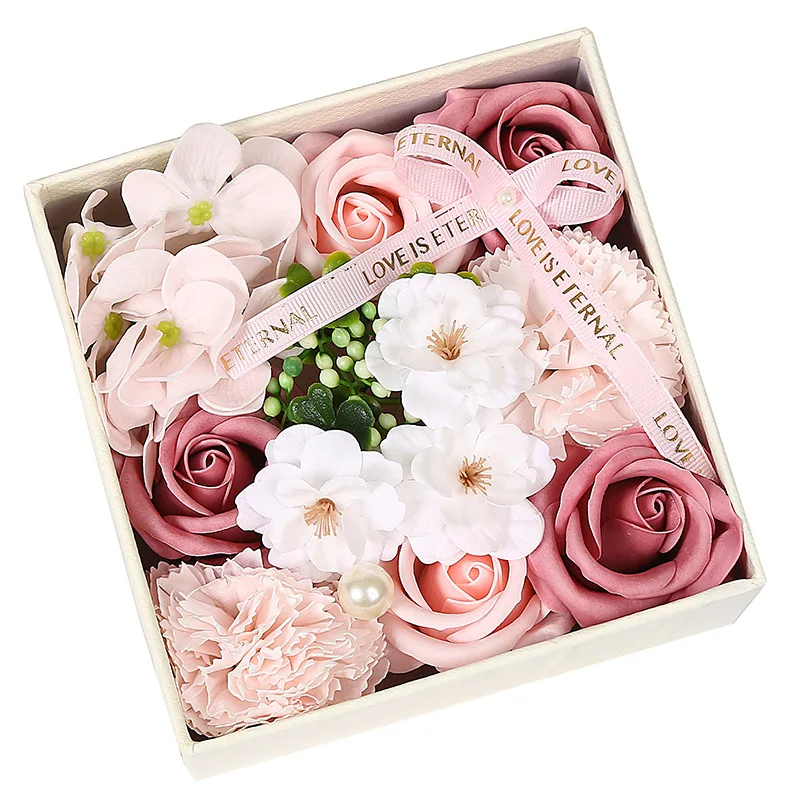 Wholesale Innovative New Holiday Gift box artificial Preserved Flowers Flower Christmas Gift Soap Flower