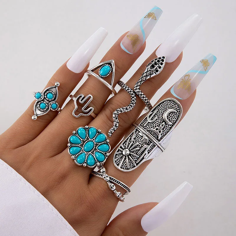 Retro Silver Alloy Turquoise Ring Set Flower Crown Leaf Eagle Bohemian Thumb Ring Eight piece Set for Women