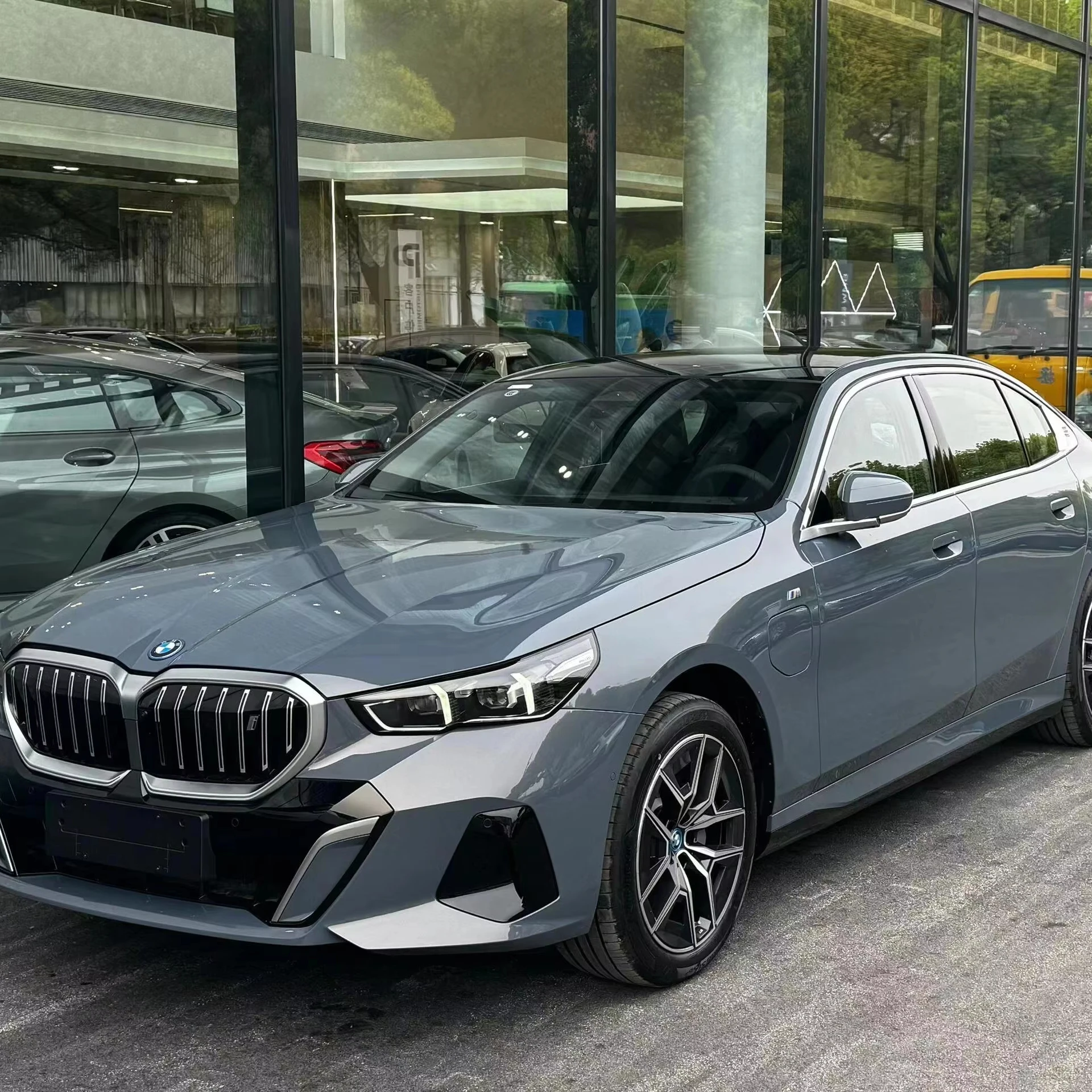 Hot-selling Bmws I5 2024 Versions Electric Luxury Car Electric Car Electric Cars Chinese Bmw I5 on Sale
