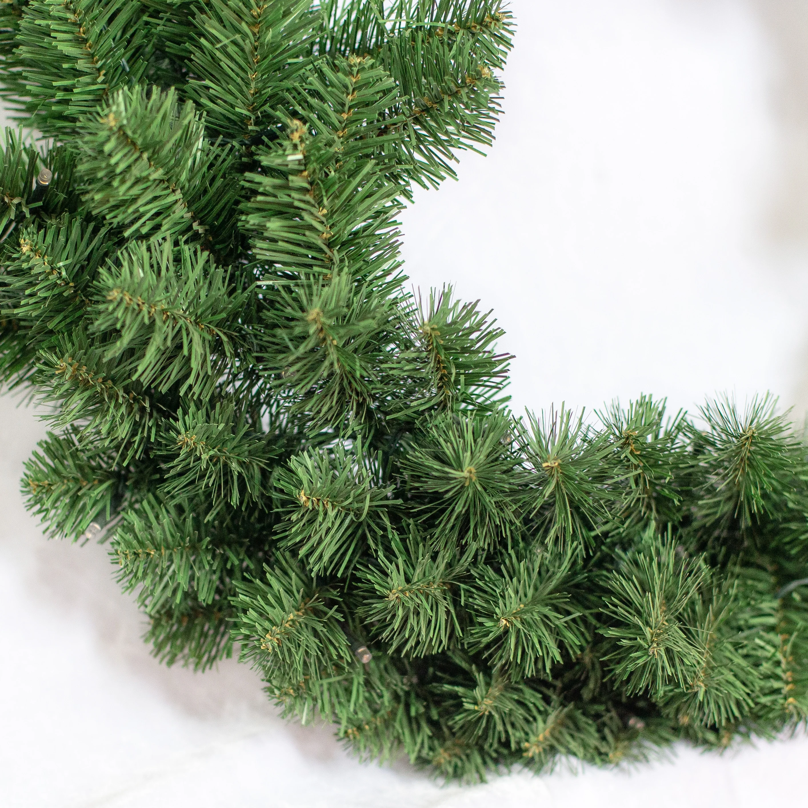 2022 New Product Artificial Pvc Christmas Green Garland Christmas Tree Wholesale