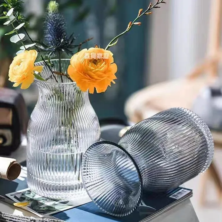 wholesale Home Decorative Fashion Style Luxury Home Decor Colored Hand Blown Large Flower Glass Vase With Sculpture Oversize