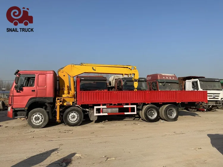 Горячая продажа Sinotruk howo 8x4 автокран 12 тонн стрела