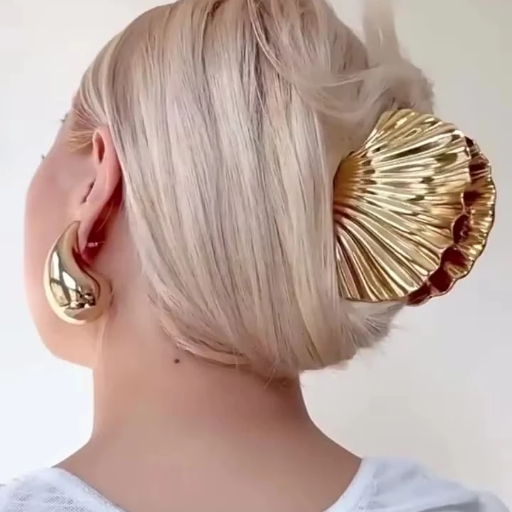 Metal Shell Clip Environmental Friendly Alloy Hair Claw Personality Hip Hop Women Elegant Hair Accessories