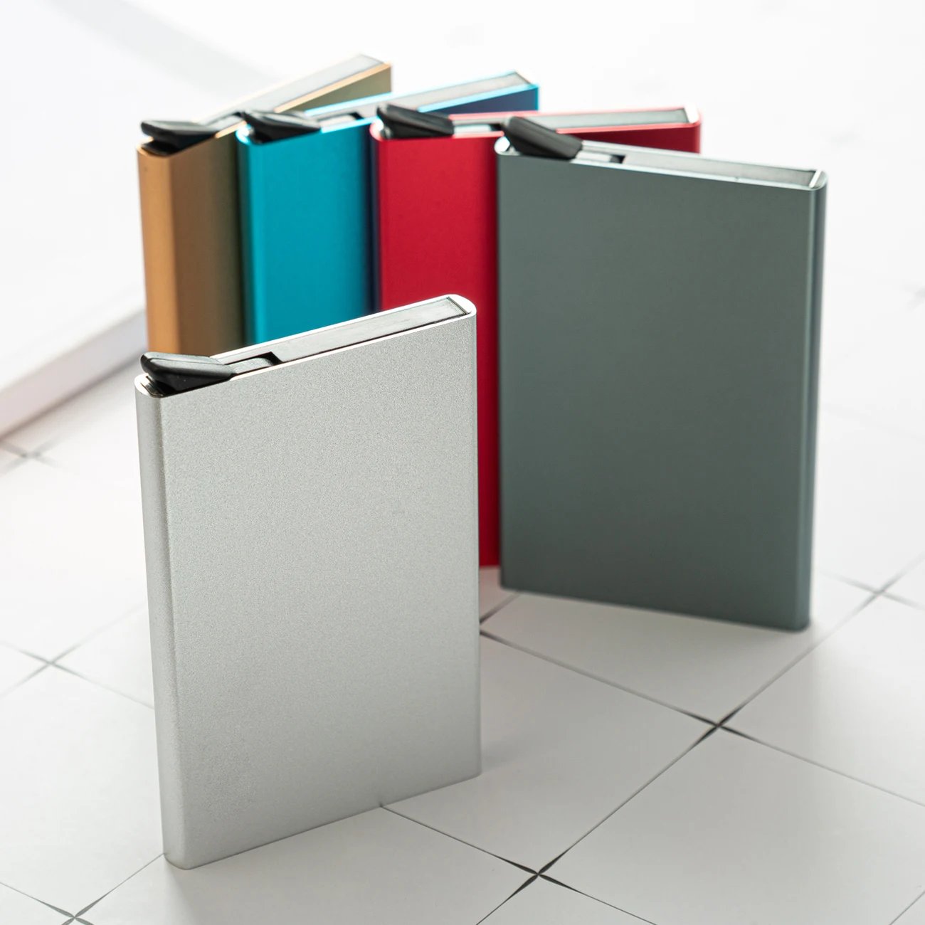 2022 New Design Automatic Pop-up Card Holder Aluminum Custom Laser Logo Business Gifts Credit Card Holder Metal Wallet