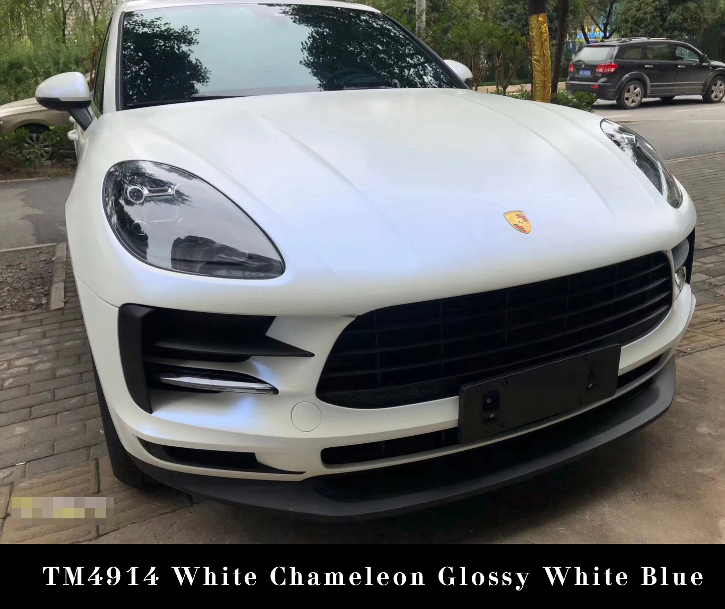 Hot Selling W1.52 x L18m(4.98 x 59ft) Self-adhesive Matte White Blue Ceramic Colour Vinyl Car Wrap Film