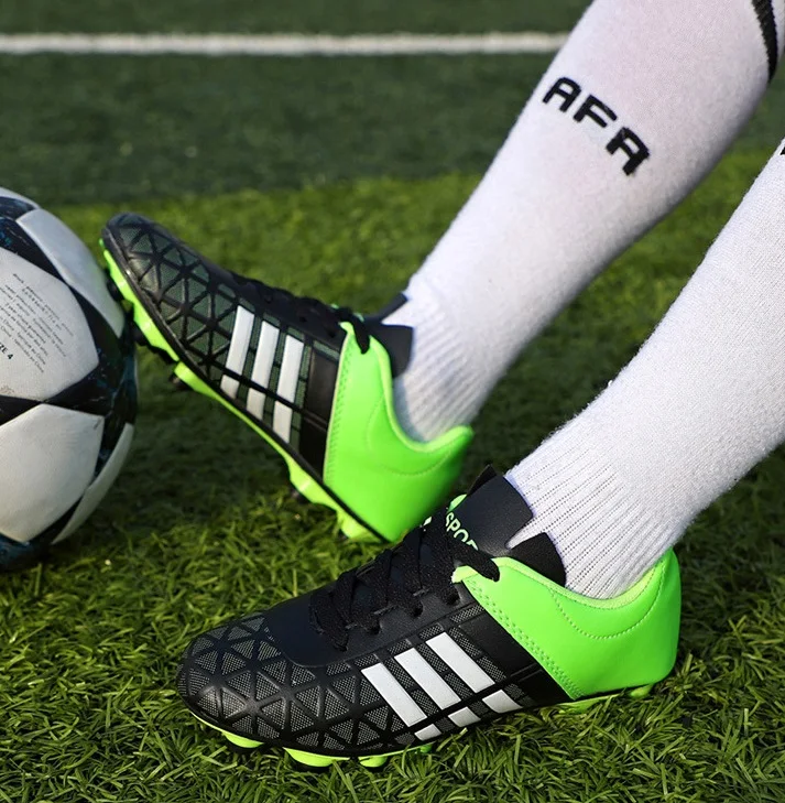 Men Cleats Football Boots High Top Boots Sneakers Football Shoes Child Sport Soccer Boots Shoes Football Soccer Shoes