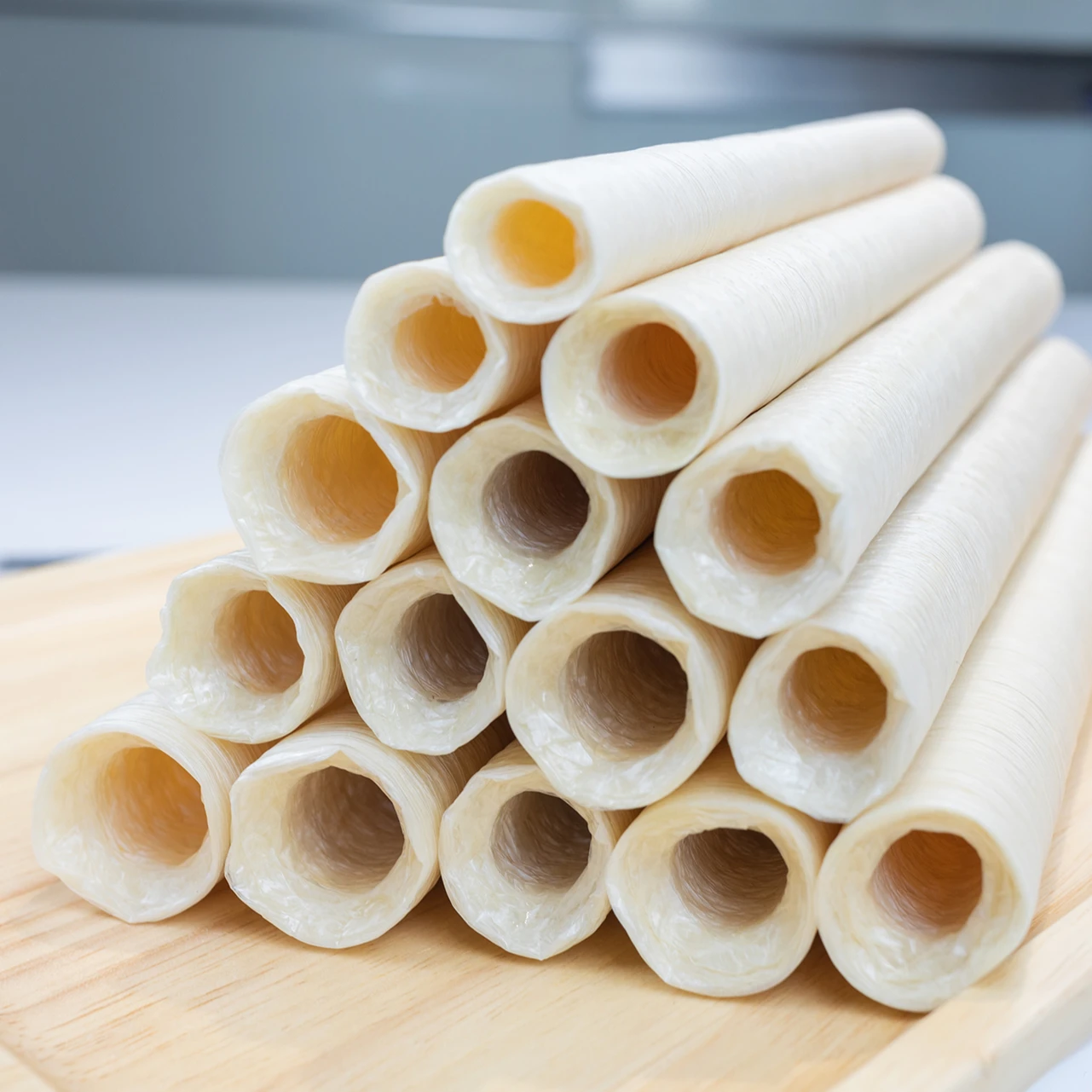 Edible halal collagen sausage casing