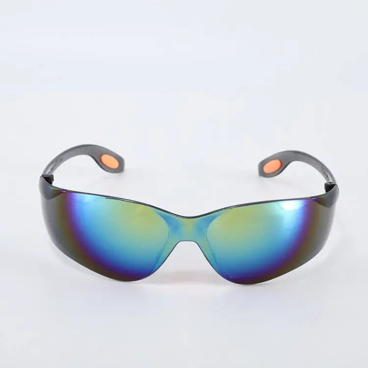 Защитные очки для работы в промышленных условиях