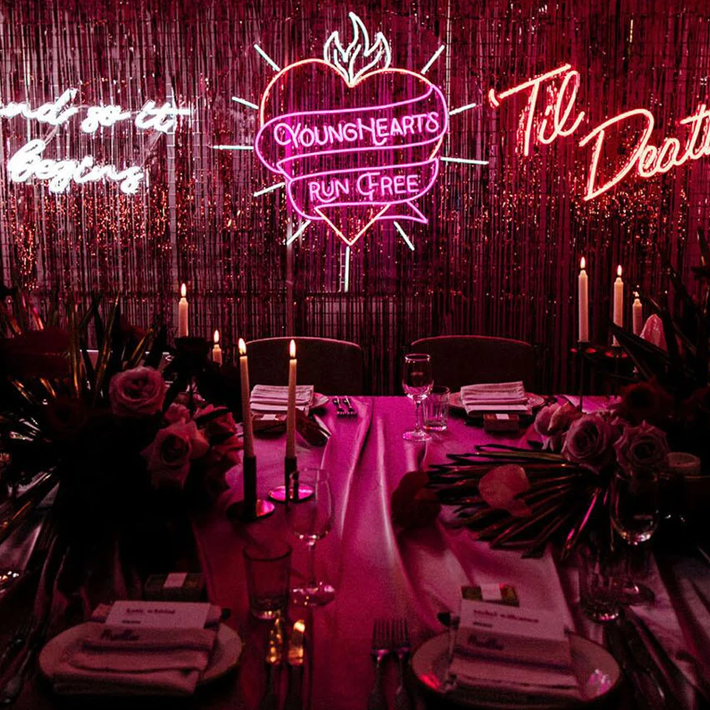 B-neon Dropshipping Small Mini Large Neon Sign Rgb Planet Custom Moving Led Neon Sign