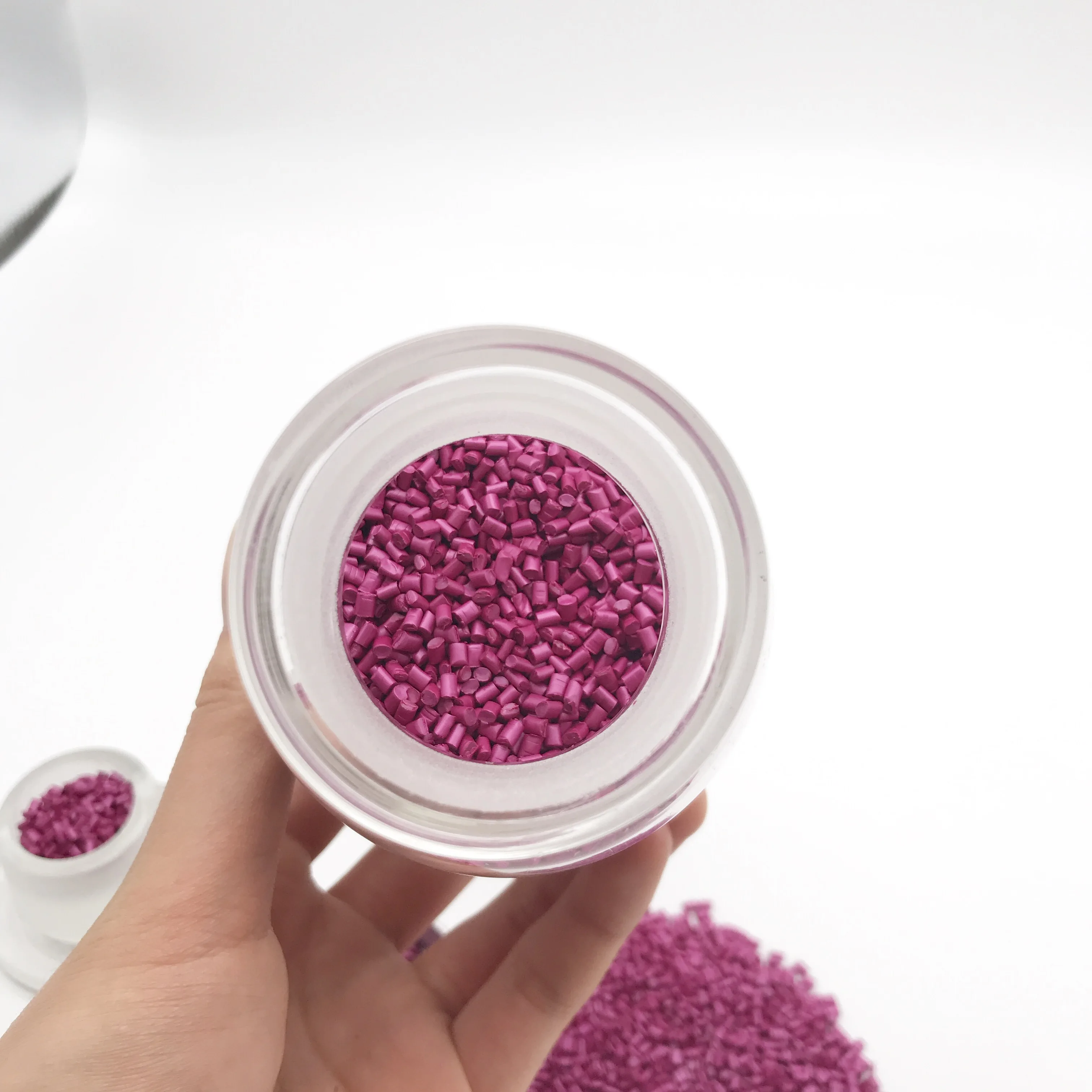 HIPS Carrier Bead Light Pink Color Masterbatch For Tool Handles Garden Tools