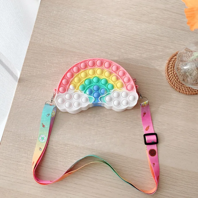 KS7693 Nice colors kids shoulder silicon purse bag cute rainbow pop it bag