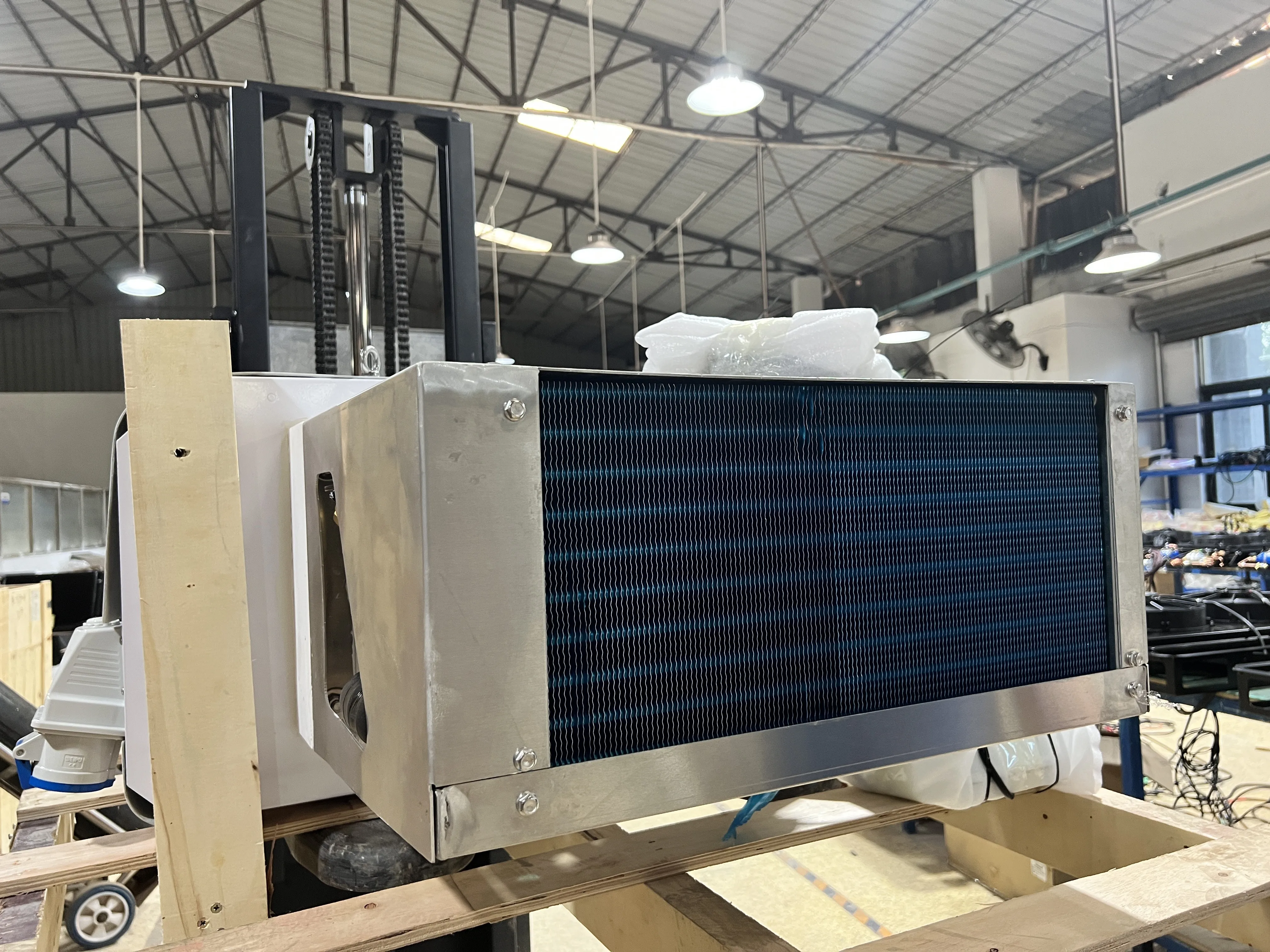 KF25 Refrigeration unit for Small trailer 12ft with frozen function