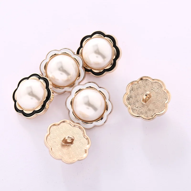 Sustainable Zinc Alloy Button Shirt Cuffs Decorated Rhinestones Logo Plated Shank Style Garments Pearl Floral Small Buttons