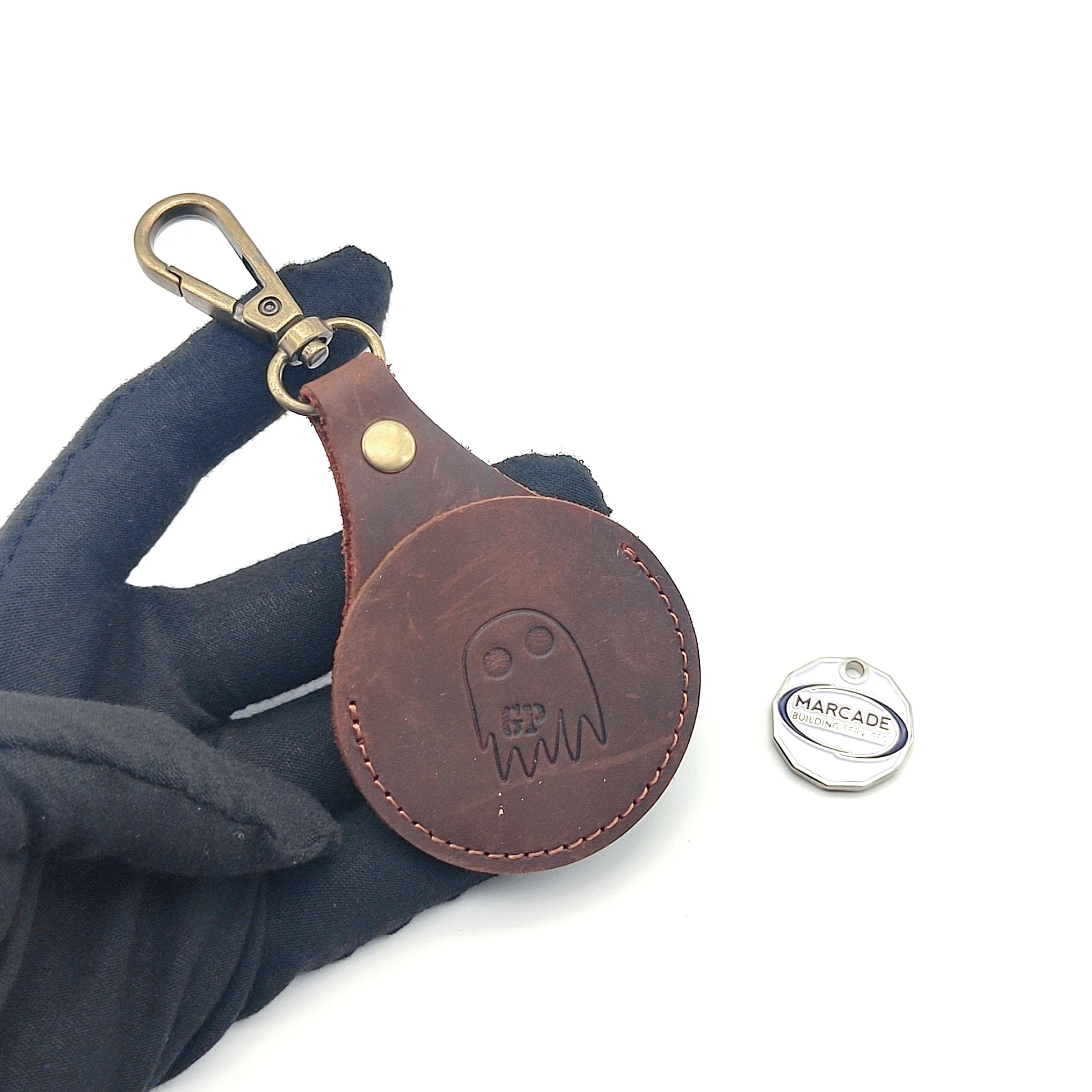 Luxury Genuine Crazy Horse Leather Vintage Personalized Laser Engraving Stamped Logo Blank Car Keyring Keychain