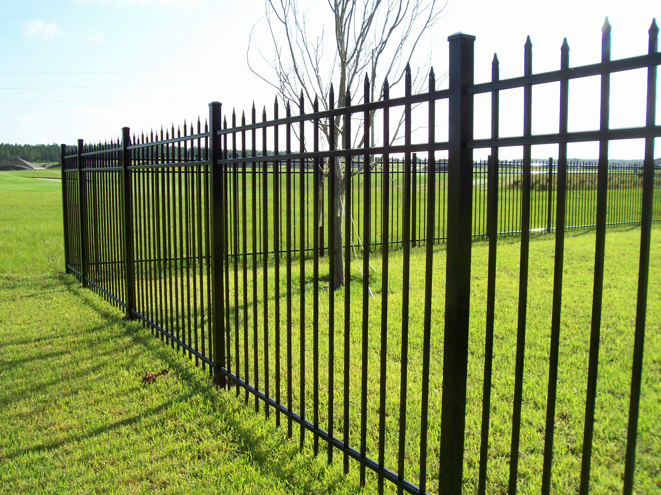 6ft China Wholesale New Design  high quality modern design zinc galvanized spear Top black steel fence fencing panel