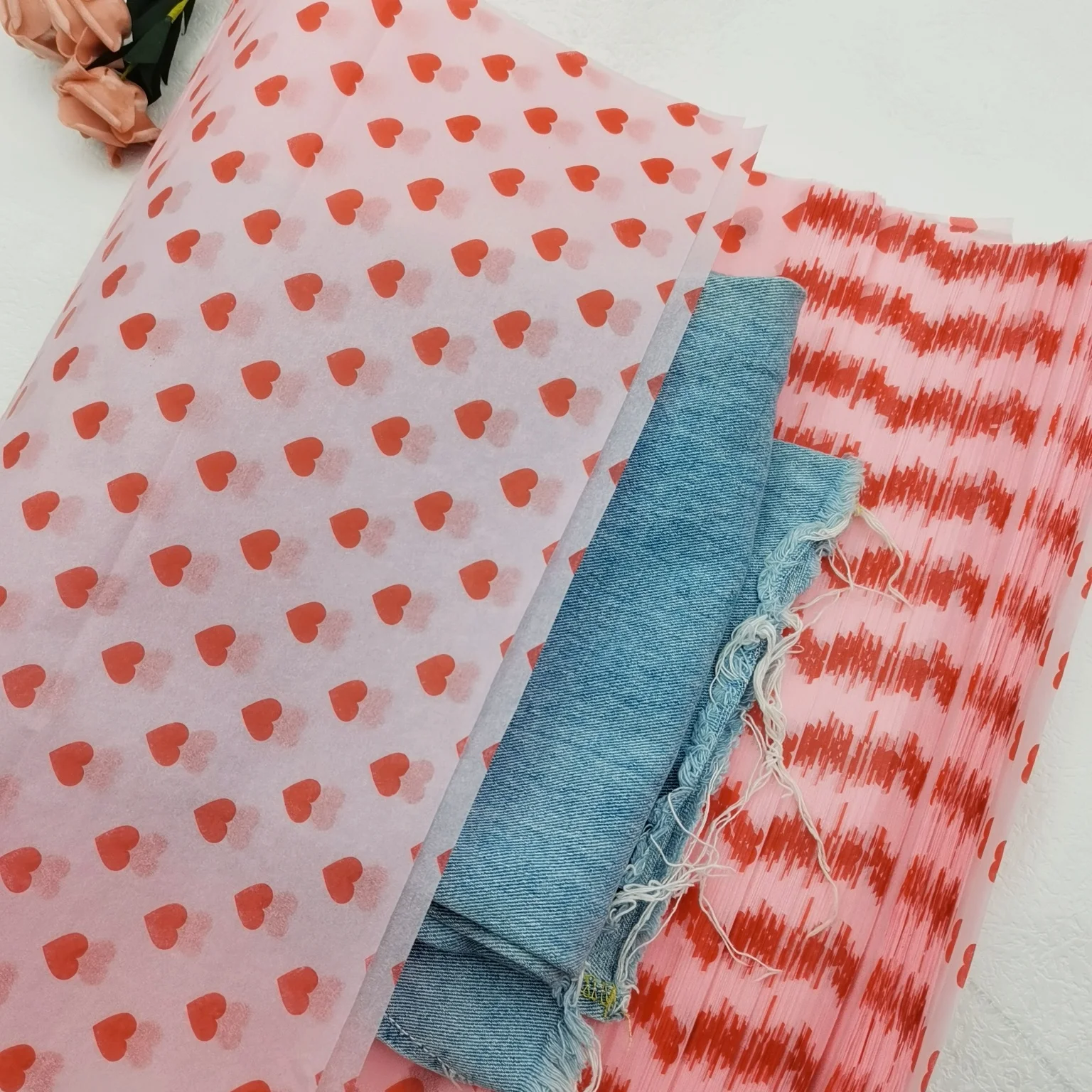 Personalized Custom Rolling Gloden Logo Black Packaging Paper Tissue Wrapping Paper For Packaging Clothes Wrap Tissue Paper logo