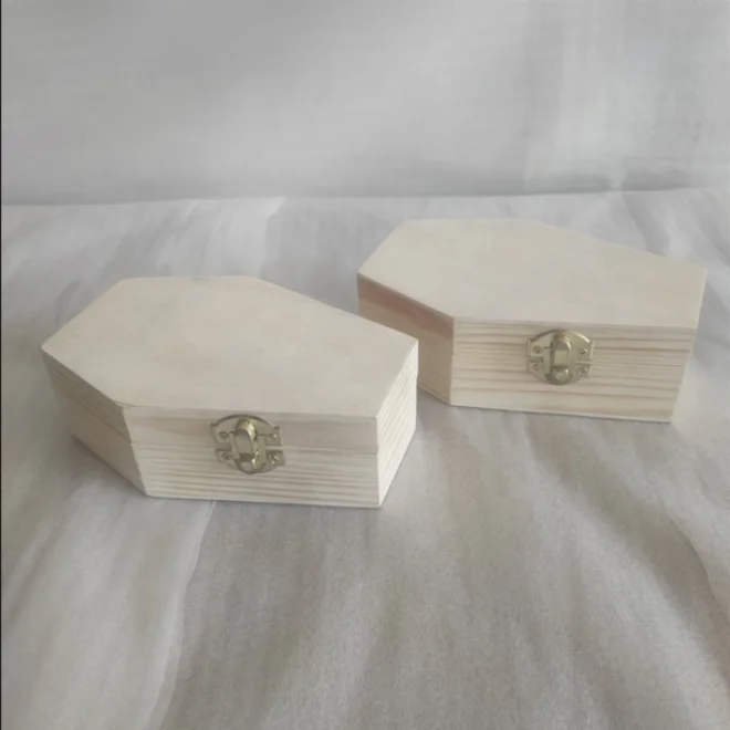 Unfinished DIY Wooden Coffin Case Hinged Craft Trinket,Mini Pine Casket box for Sunglasses,Candy Party,Gothic Decor