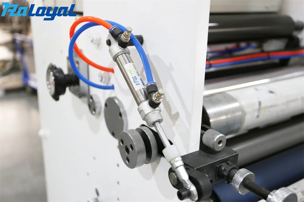 Автоматическая узкая печатная машина для печати этикеток с этикетками независимой разматывающейся станцией