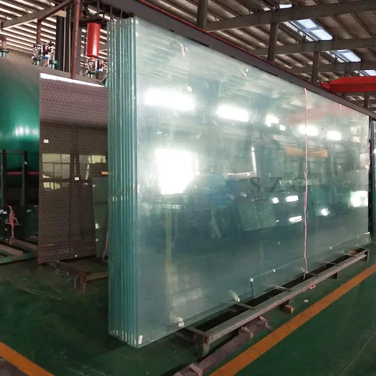 China Glass Manufacturing 10mm Low Iron Tempered Glass+1.52mm PVB+10mm PVB Safety Laminated Glass