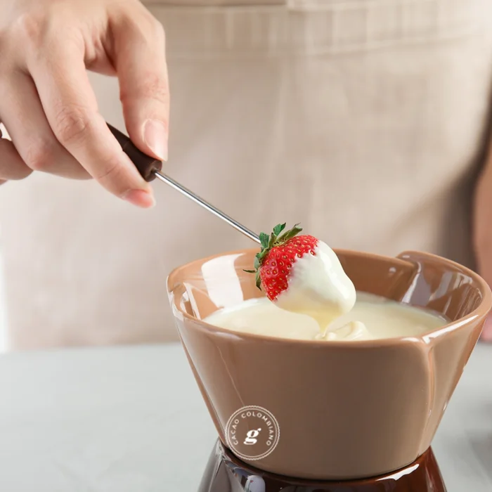 GIRONES Compound White Chocolate Flavor Coverture Ingredient used to Elaborate Chocolate Products Chocolate Fountains