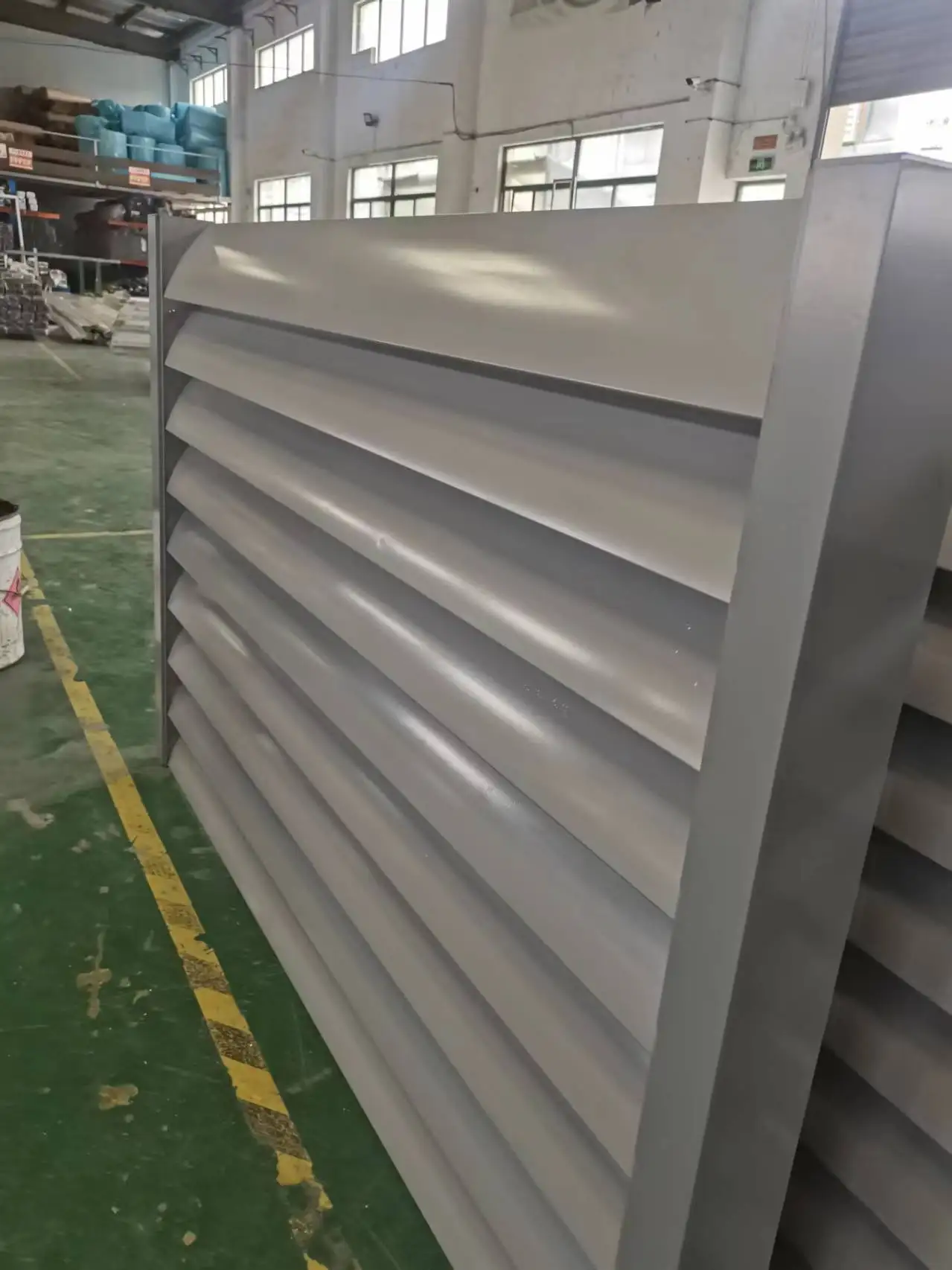 Modern Smart Aluminium Louvered Windows and Doors Exterior Metal Aluminum Wall Blinds for Outdoor Use  180 Degree  Rotation