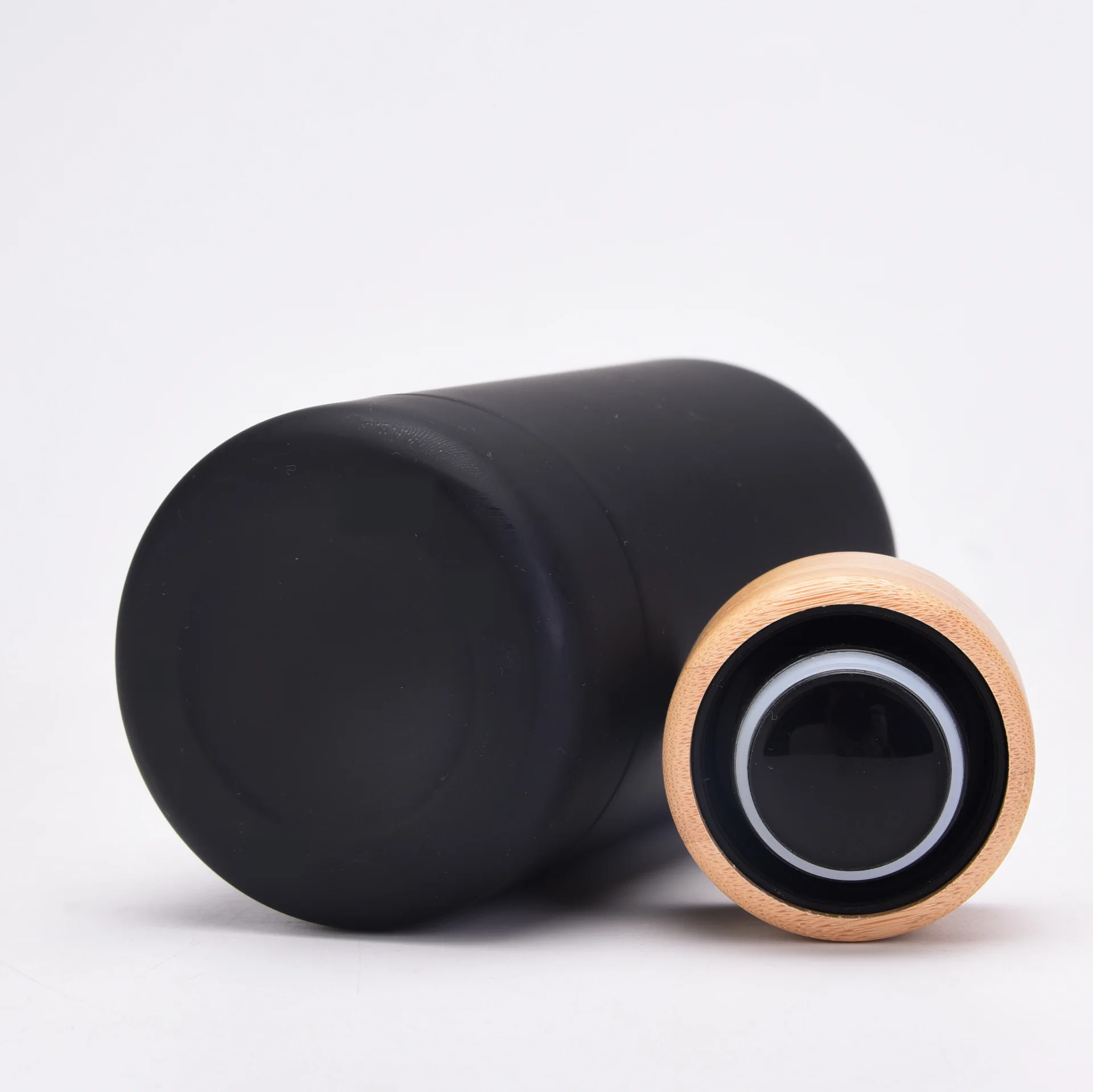 2023 New Design Stainless Steel Bamboo Lid Thermal Bottles Outdoor Sports Picnic Fitness Thermal Water Bottle