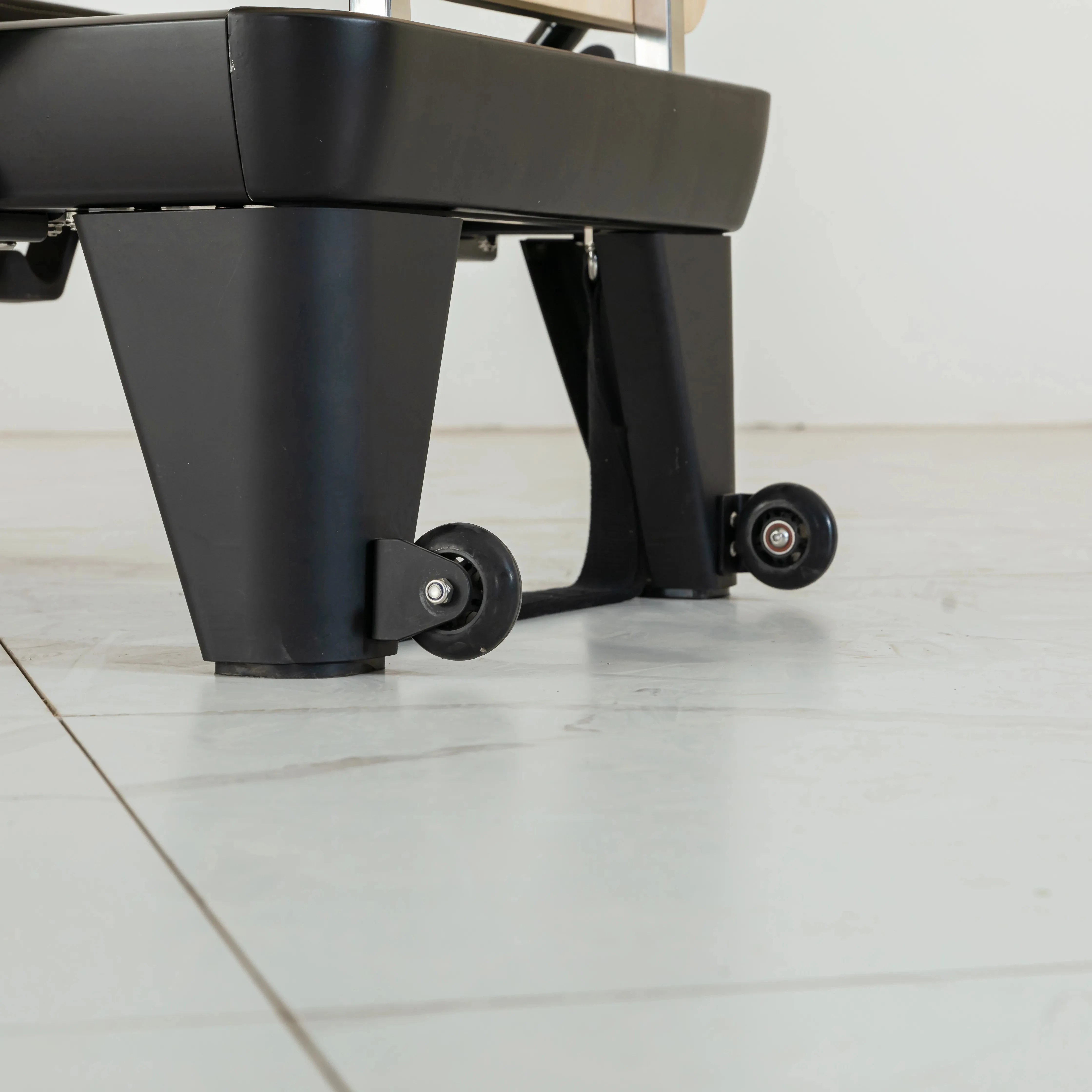 Factory price white core bed Balanced reformer white frame Plank Bars Aluminum pilates reformer