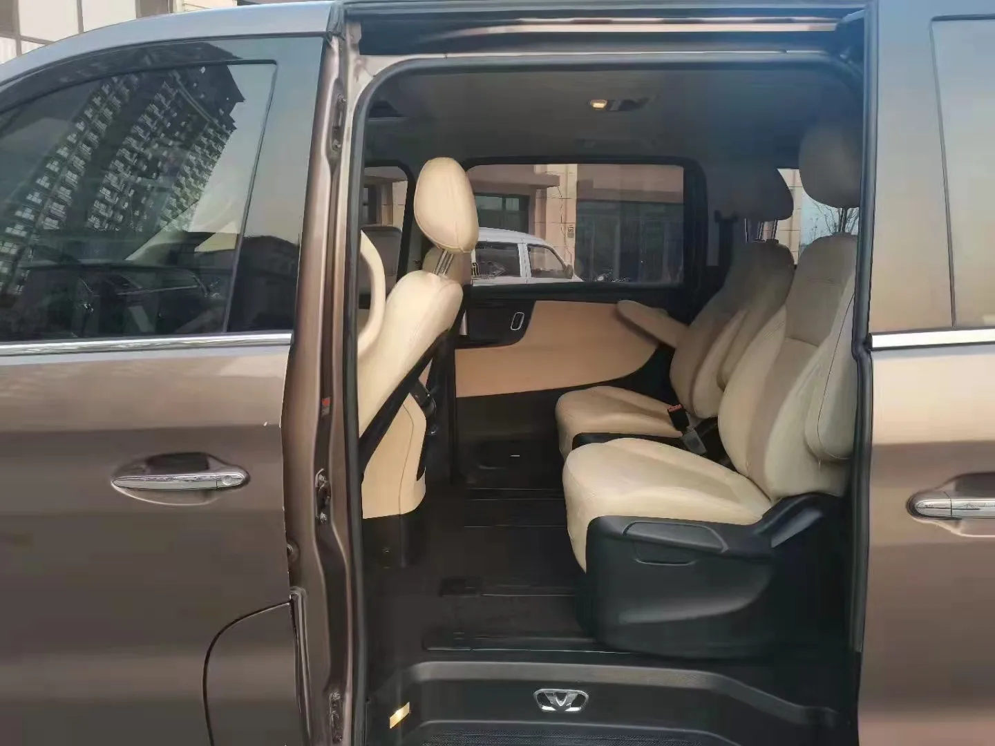 Cheap China second-hand hua song 7 2.0 T  SUV  2018 Used Cars