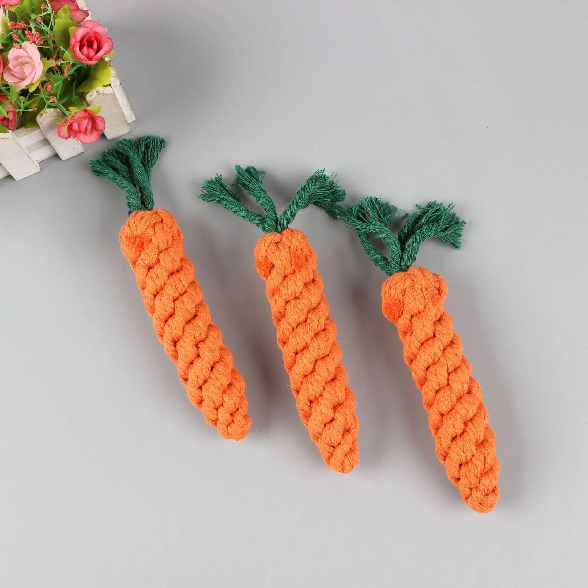 Pet dog teething cotton rope toy interactive training teeth cleaning carrot shape pet chew toy