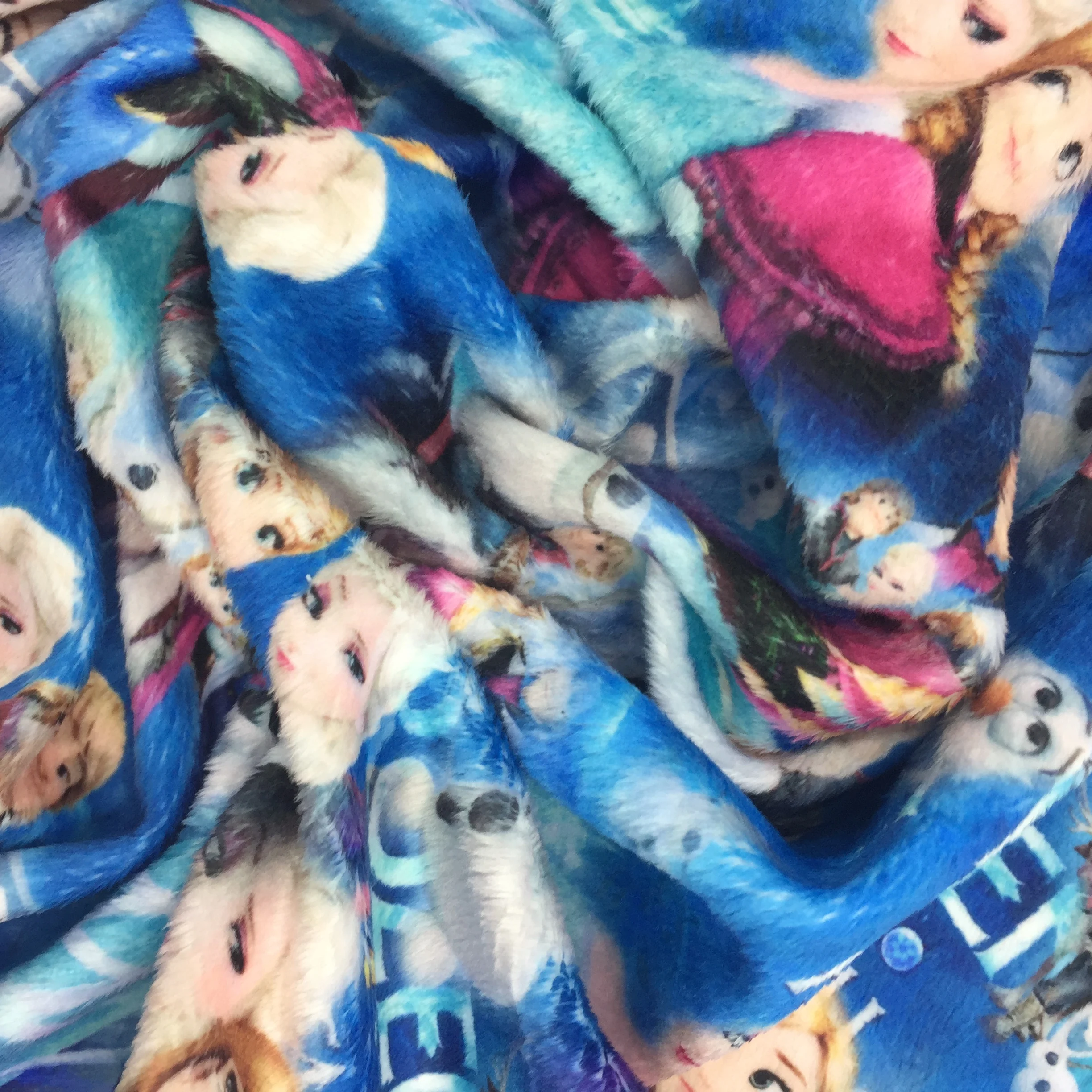 Top Quality Custom printed Cartoon minky Blanket Fabric for Baby Sleepwear