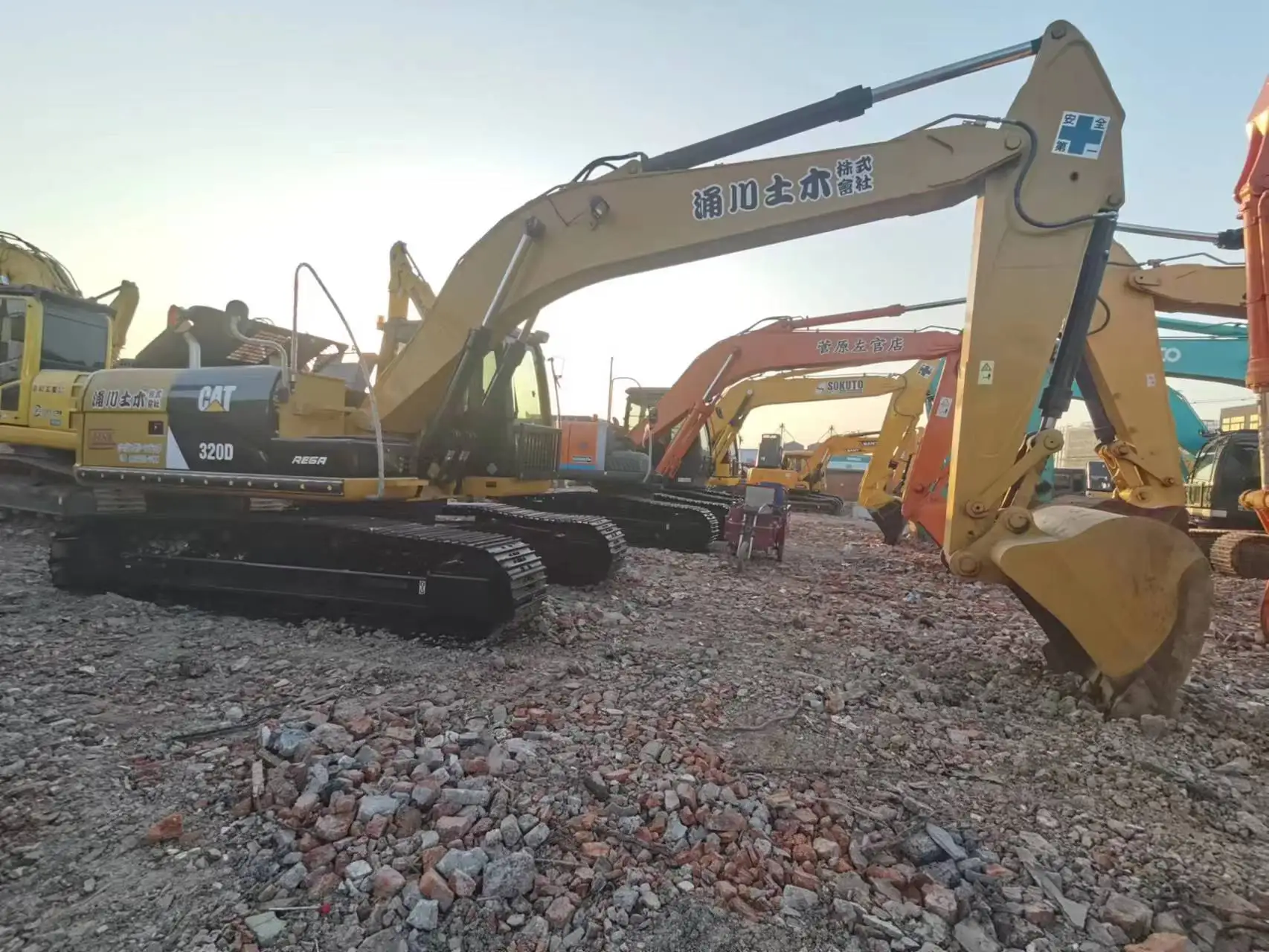 CAT 320D used excavator cat 320 crawler excavator caterpillar 320d 320c 330d excavator for sale