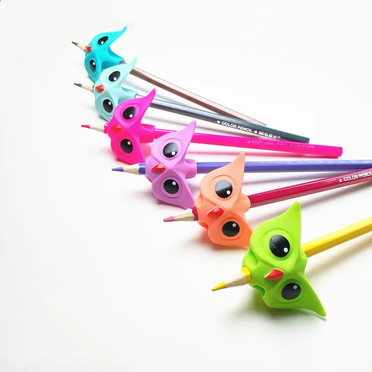 Wholesale Colorful Pencil Grips Student Kids Promotion Stationery Gifts Ergonomic Pencil Grip