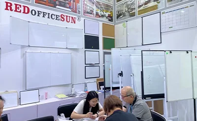 ODM OEM Customized Sze 20x30 60x80cm School Office Magnetic Whiteboard With Marker Pen Clip Dry Erase White Board for Children