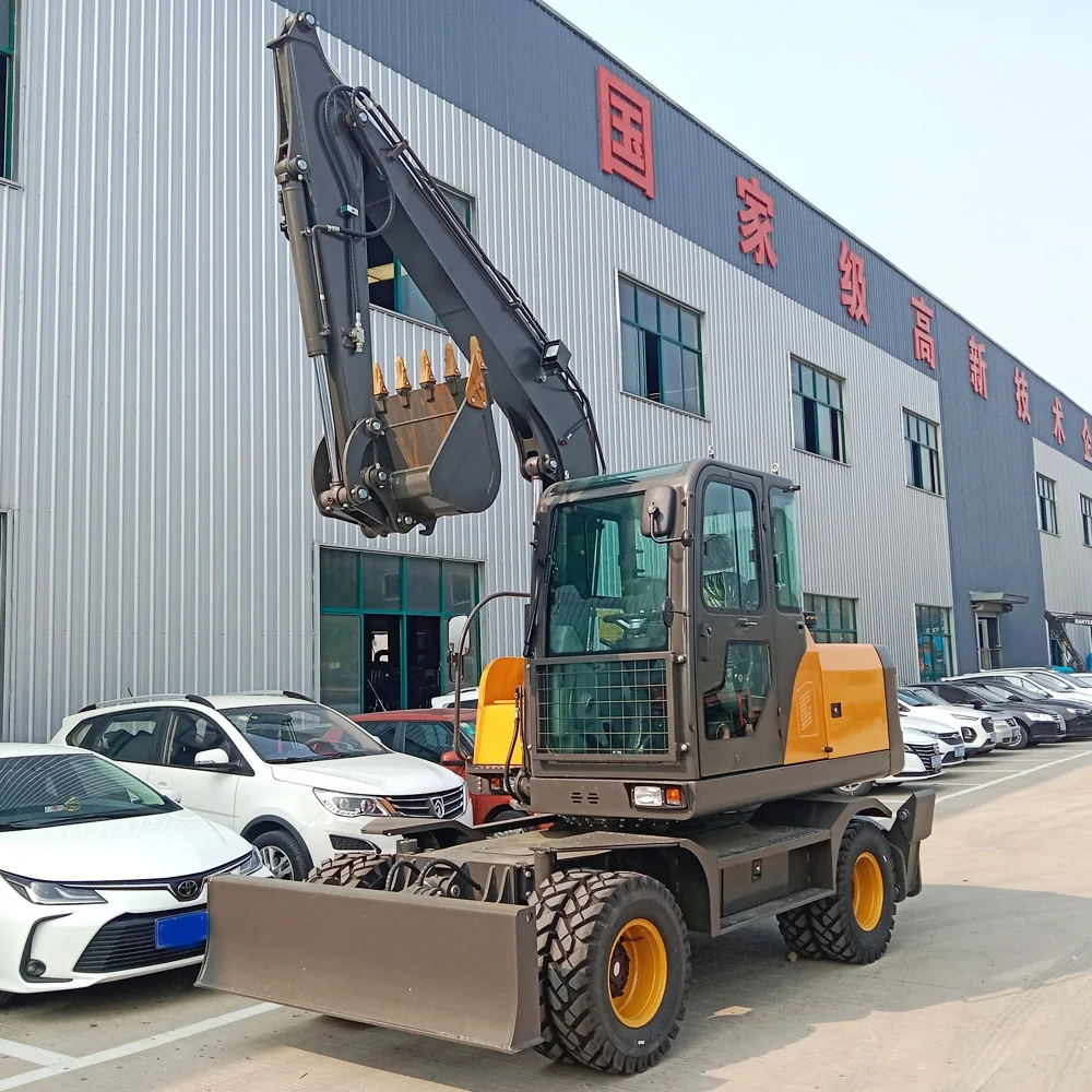 TOSH China Cheap 8 Ton Wheel Excavator Four-Wheel Drive Building Site For Sale