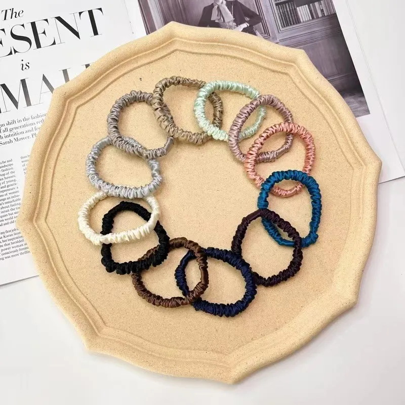 2024 Hot Sale Fashion Non-toxic hair ties 100% pure silk scrunchy hair bands silk like scrunchies with PVC bag