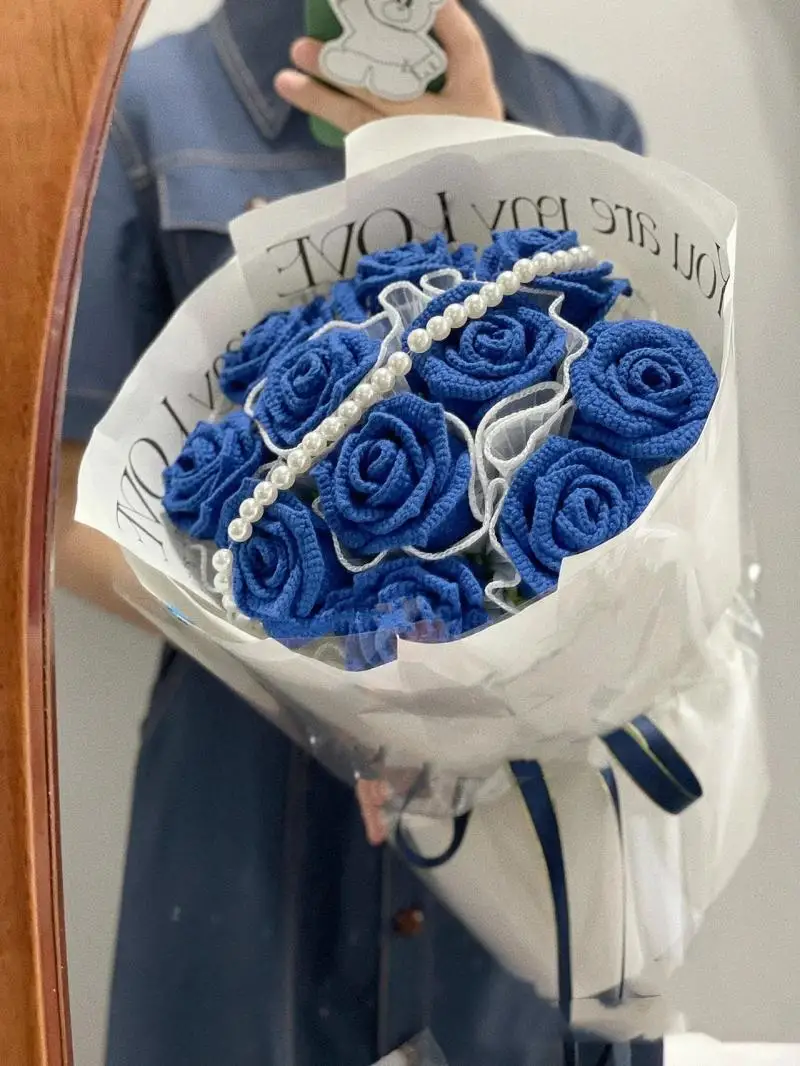 SY Rose Crochet Flower Bouquet Graduation Flower Bouquet Wedding Decor Hand-Knitted Flower with Gift Bags San Valentin Day Gifts