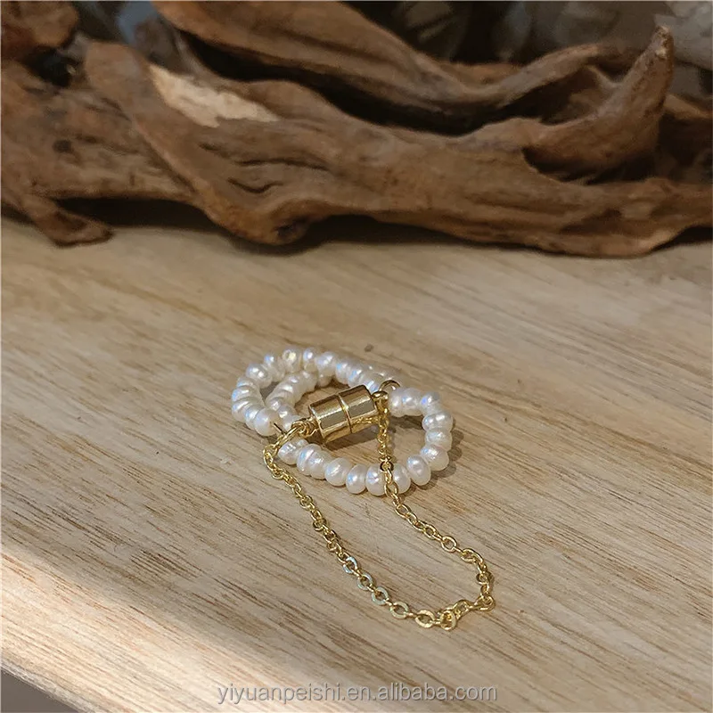 2022 Hot Sale Simple Sweet Pearl Magnet Ear Clip Earrings Link Chain No Ear Piercing Pearl Ear Cuff Earrings