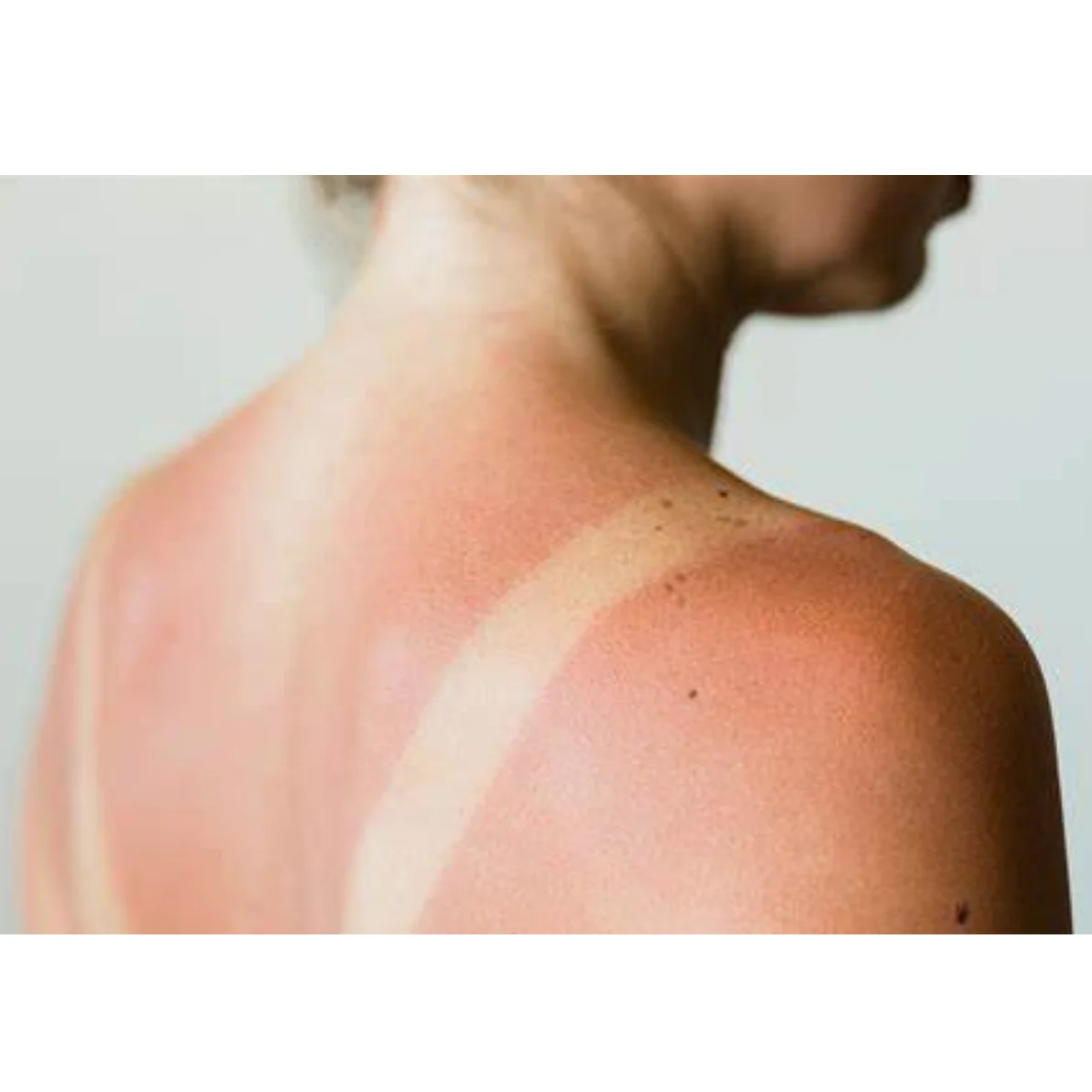 ETRUN ALISA Custom Korean Broad Spectrum Mineral Waterproof non-greasy SPF 15 Sunscreen lotion face & hand Moisturizer