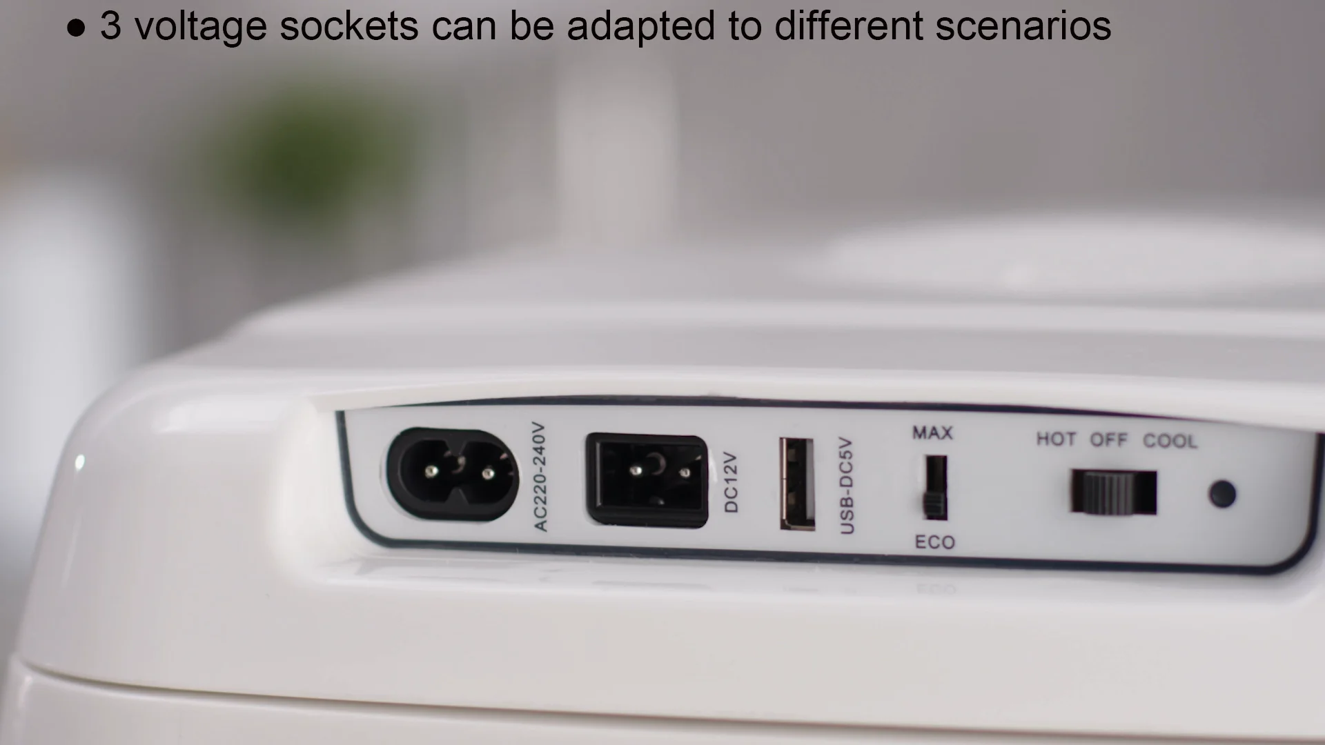 Factory customization OEM or ODM 18L 12V Mini Car Refrigerator Mini Fridge Portable